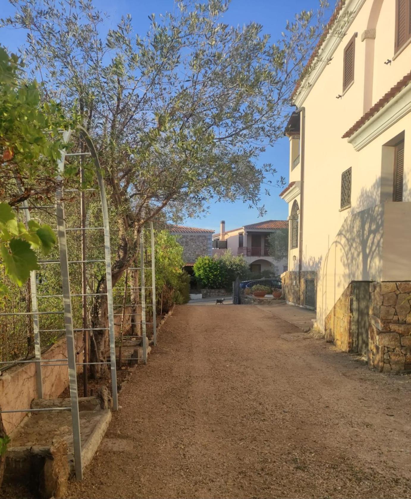 La Casa Di Annita Tanaunella Exterior foto